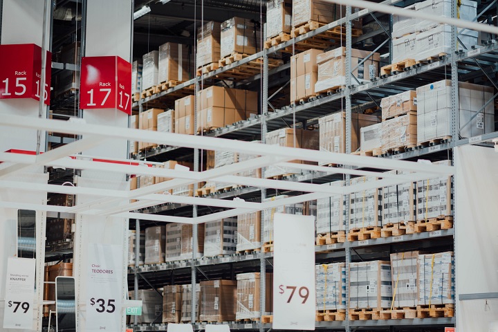 Eliminating warehouse blind spots with RFID and IoT