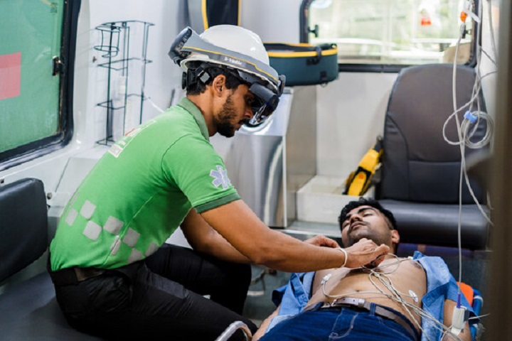 Mediwave Unveils World’s First Mixed Reality & AI-Powered Connected Ambulance